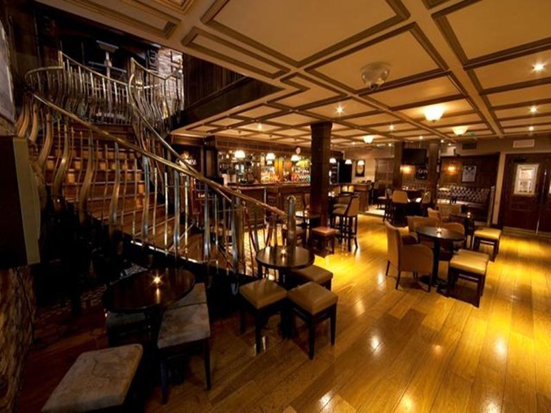 Court Yard Hotel Leixlip Exterior photo