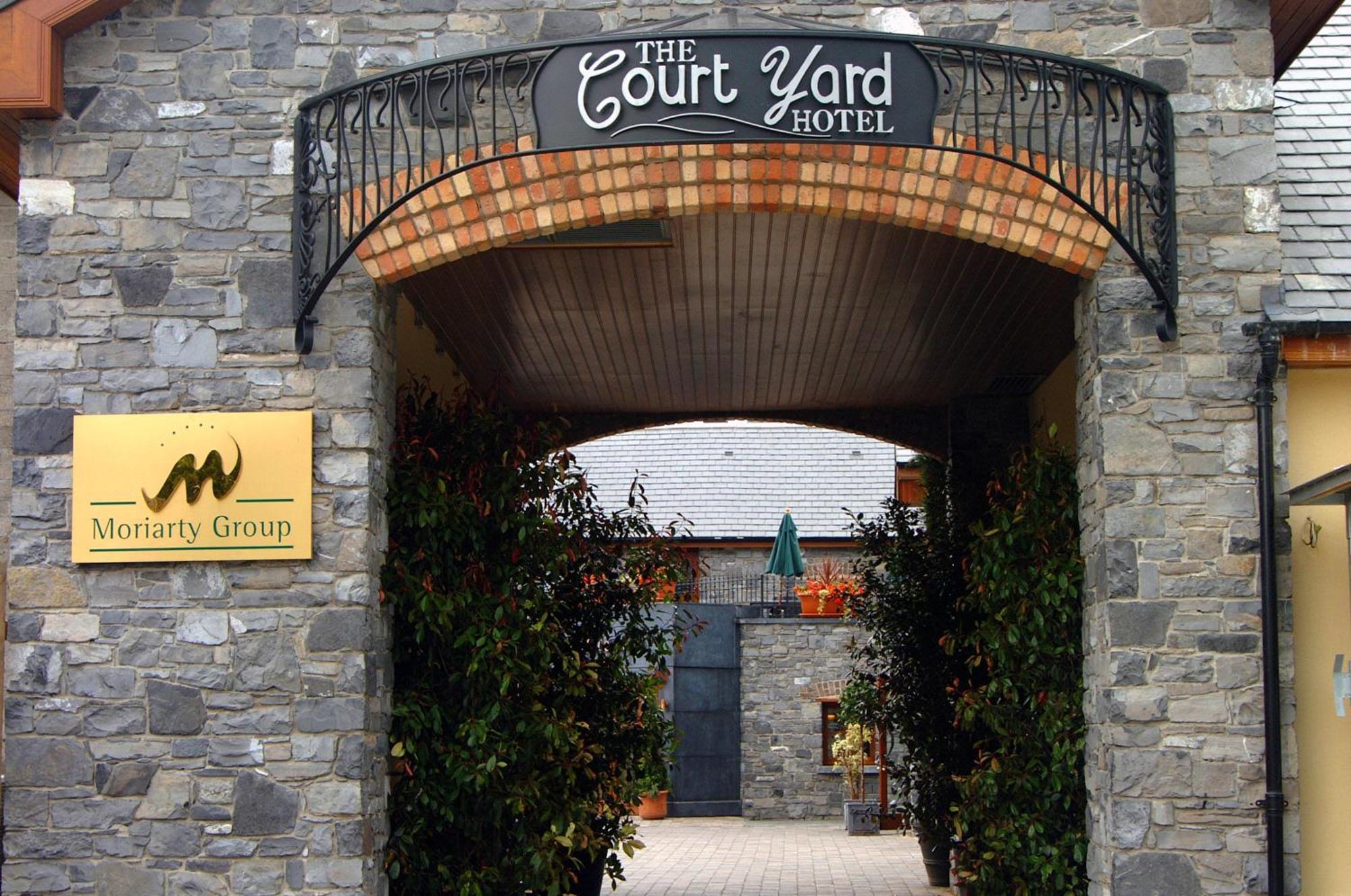 Court Yard Hotel Leixlip Exterior photo